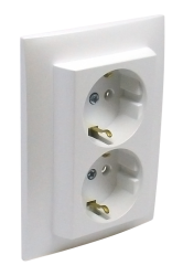90331 CGE: Komplet dvojz�suvka (Schuko), �adov�