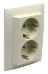 90332 CMF: Komplet dvojz�suvka (Schuko) s clonkou, slon.kos�